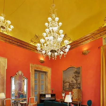 Palazzo Di Alcina - Residenza D'epoca - Luxury- Готель типу 