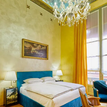 Bed & Breakfast Palazzo Di Alcina - Residenza D'epoca - Luxury- 5*