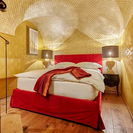 Palazzo Di Alcina - Residenza D'epoca - Luxury-