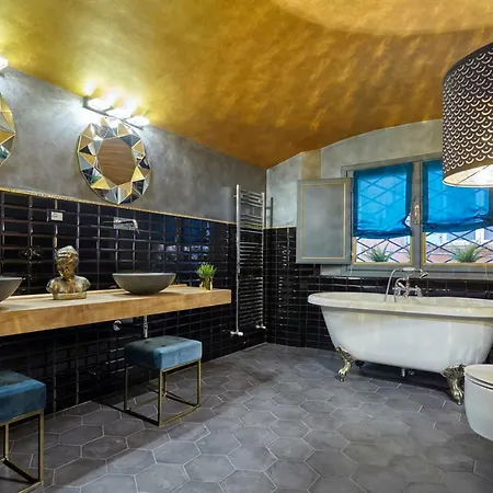 Bed & Breakfast Palazzo Di Alcina - Residenza D'epoca - Luxury-