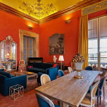 Palazzo Di Alcina - Residenza D'epoca - Luxury- Bed & Breakfast